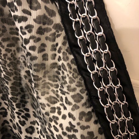 Evolution JMS Animal Print Sheer blouse - Picture 4 of 5